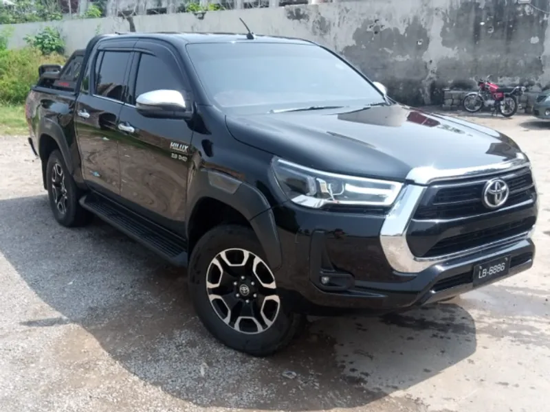 Toyota Hilux Revo 4x4 Car Rent in Lahore | Musaafir Tours